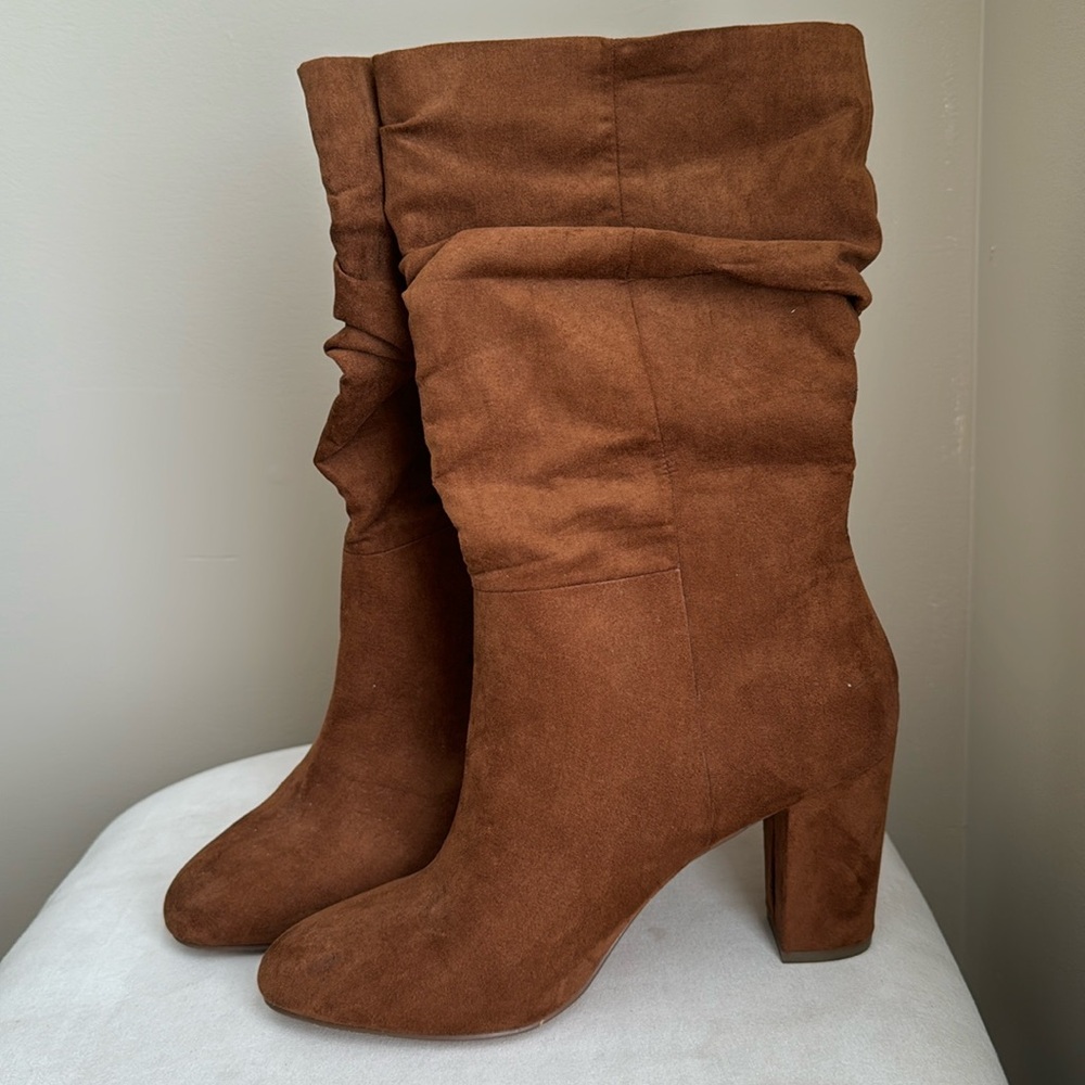 Banana Republic mid-shaft slouchy boots